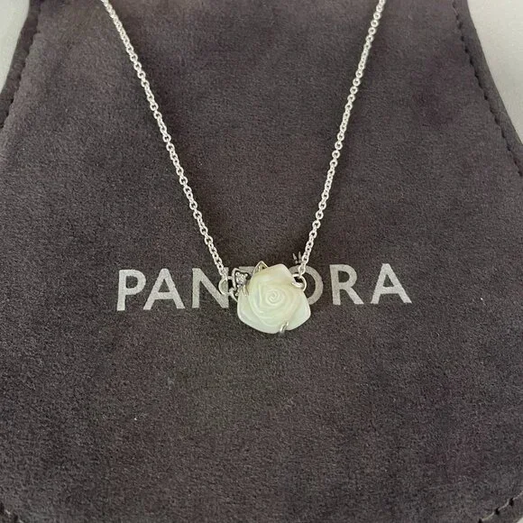 Pandora White Rose in Bloom Collier Necklace